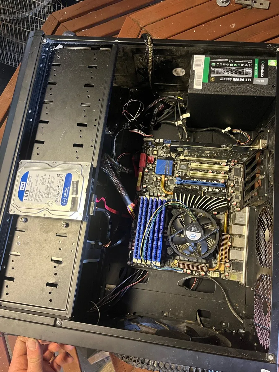 Pc for parts - Image 1
