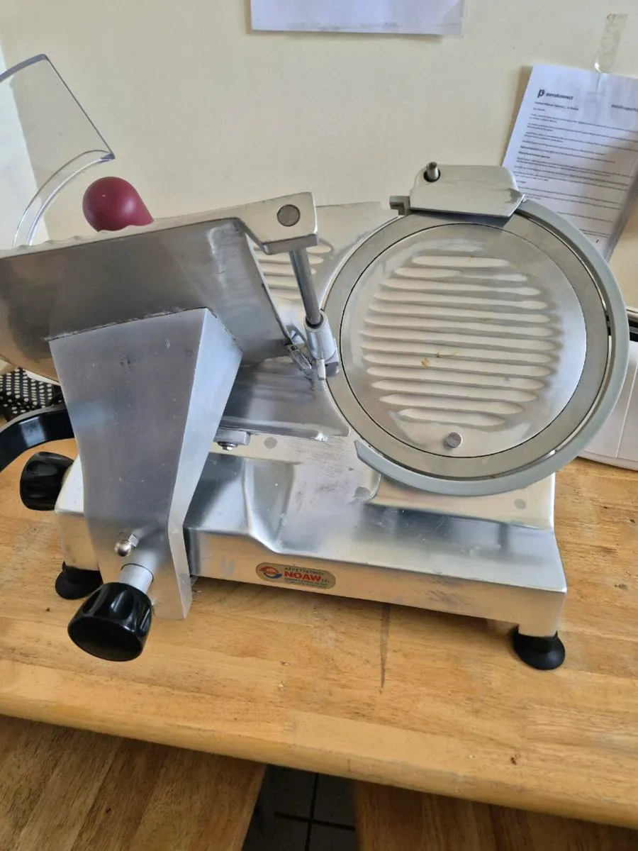 Meat slicer - Image 1