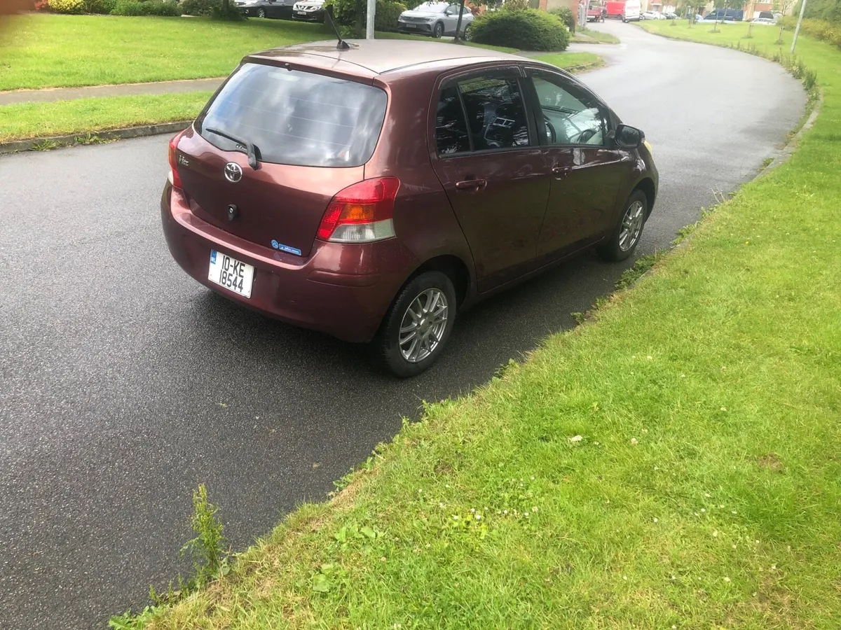 2010 toyota vitz automatic - Image 3