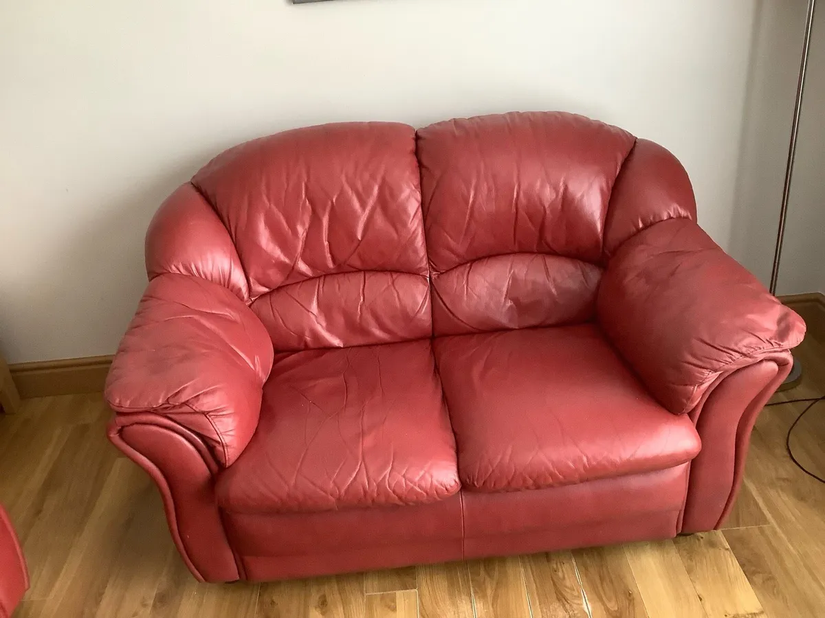 Suite of furniture - Image 2
