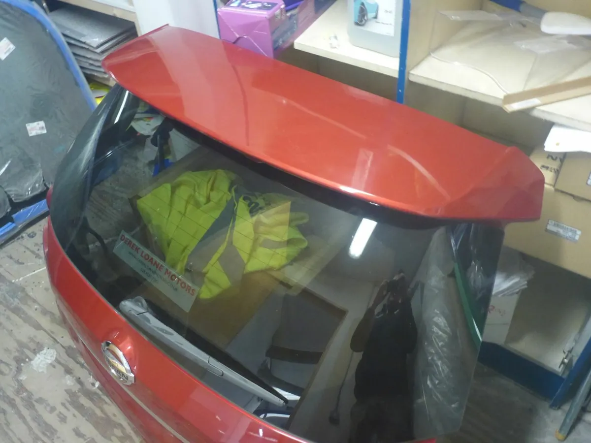 Nissan X trail Complete tailgate - Image 4