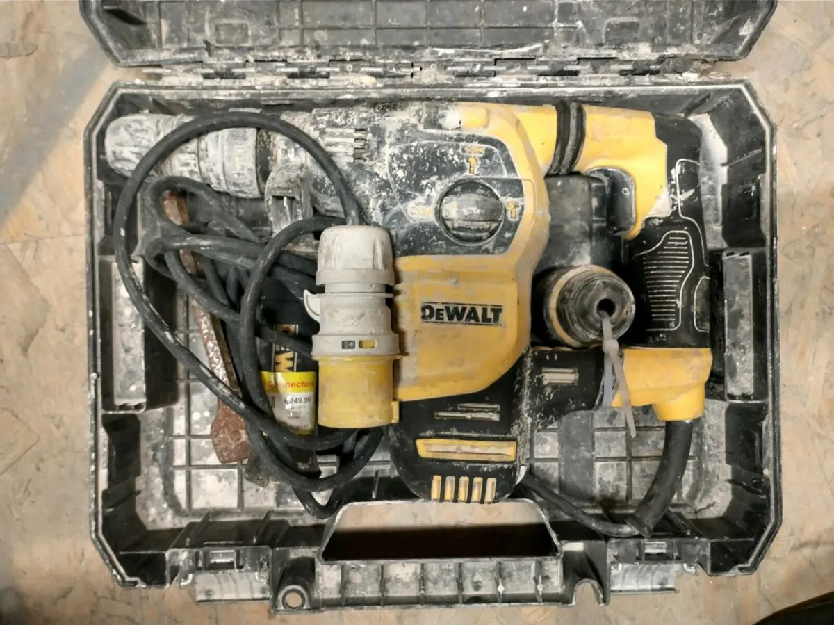DeWalt Drill SDS plus 110v - Image 4