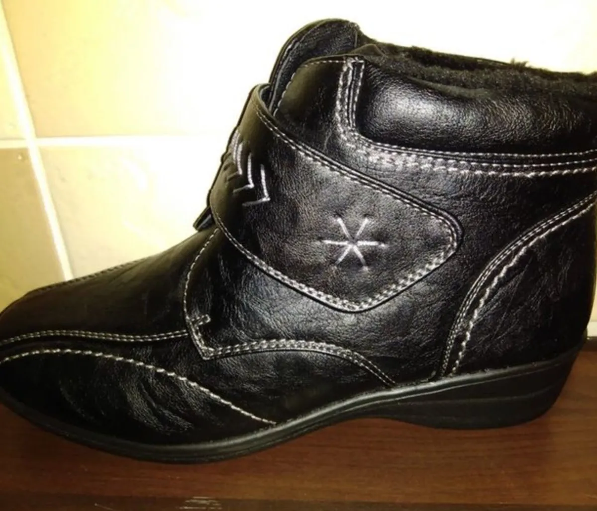 Boots - Brand New - Image 4