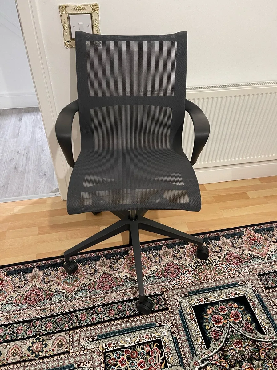 Herman Miller Setu - Image 1