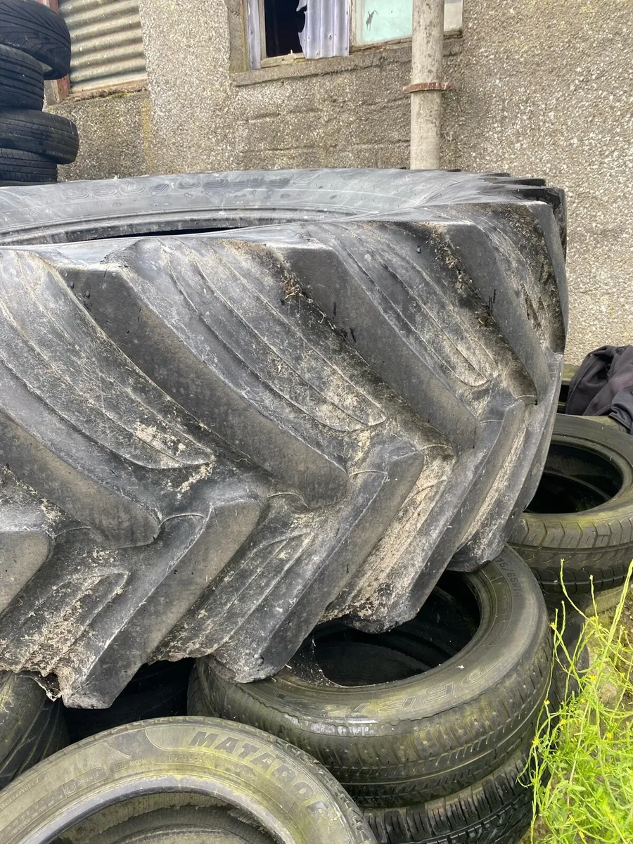 650/65R38 Tyre - Image 3