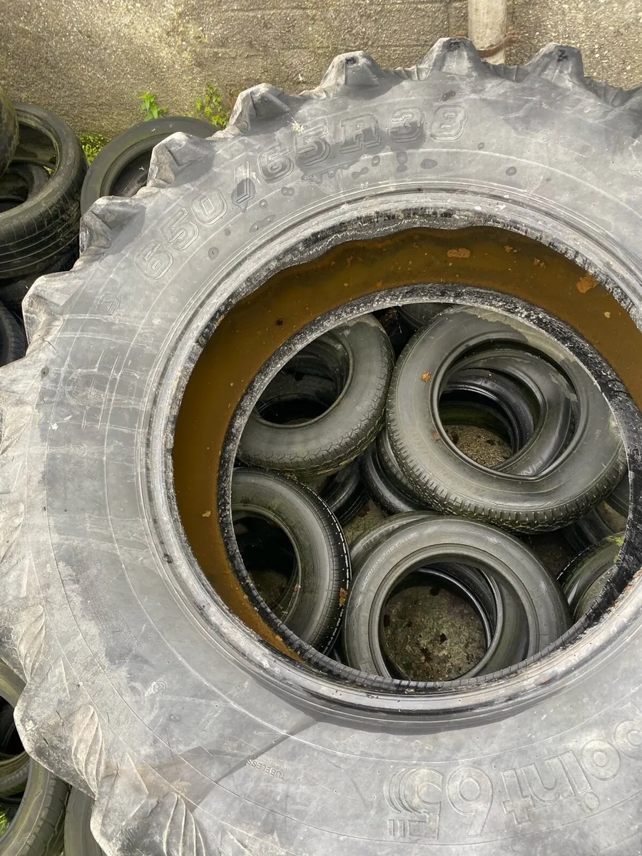 650/65R38 Tyre - Image 4