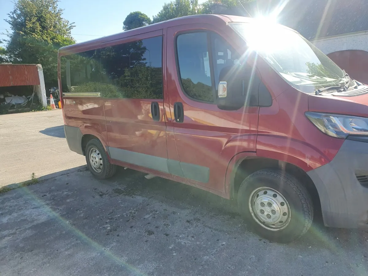 Car - Image 3