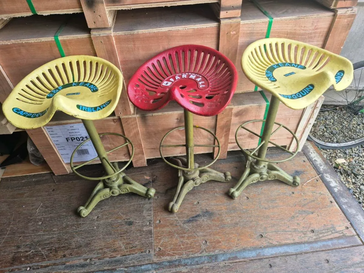 Bar stools - Image 2
