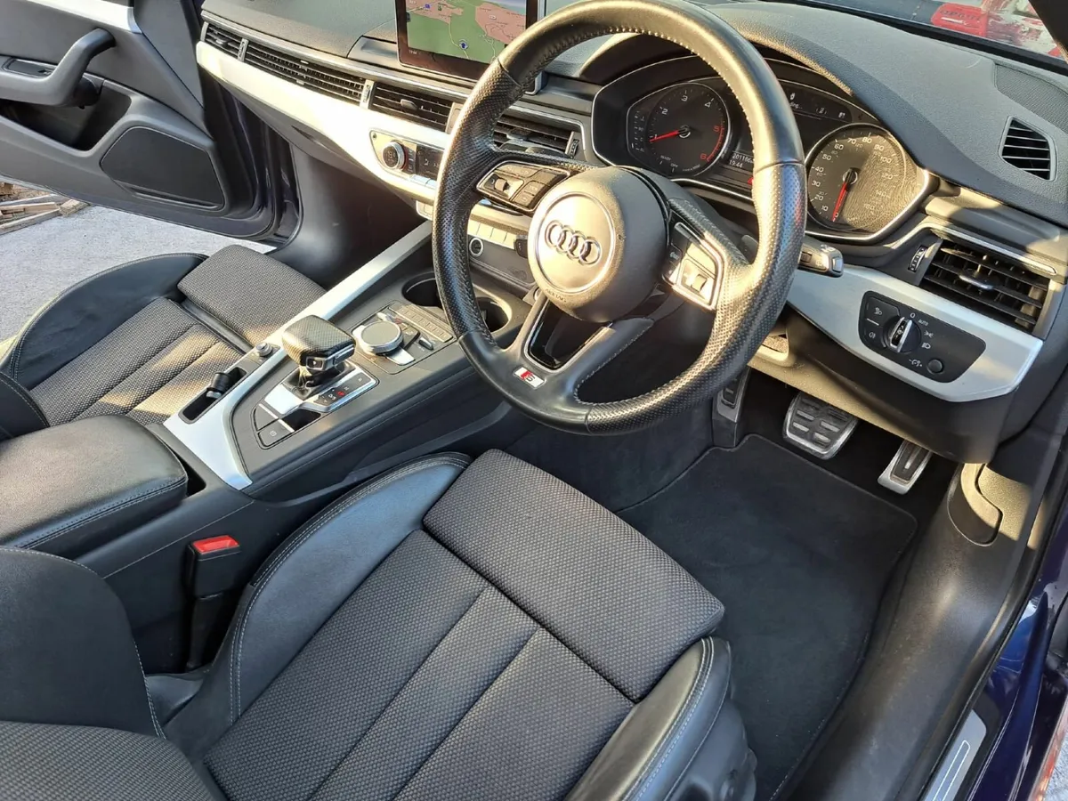 Audi A4 2017 - Image 3