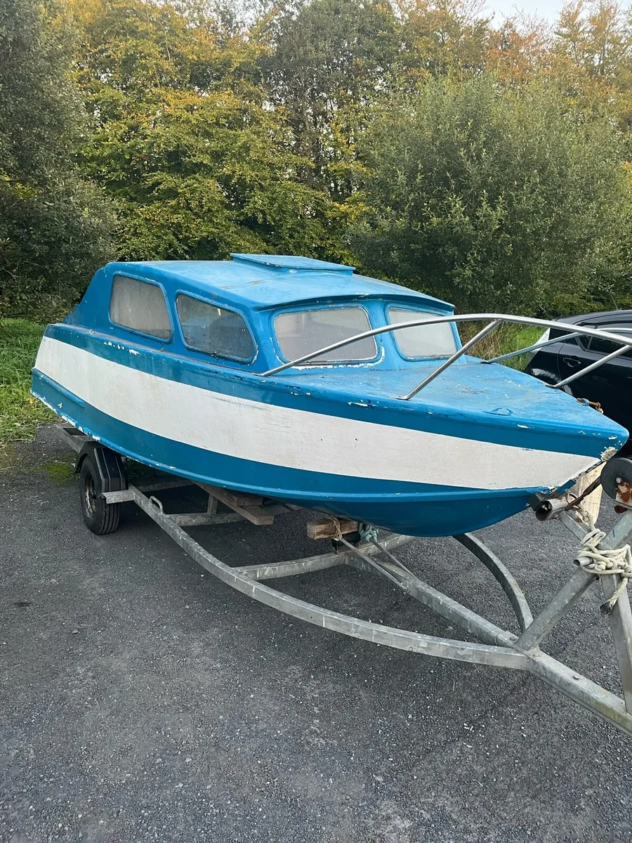Shetland 535 boat with Yamaha 9.9Hp outboard - Image 1