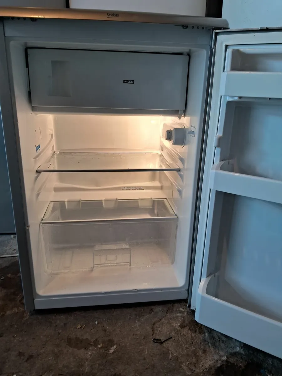 UNDER COUNTER FRIDGE AND FREEZER - Image 3