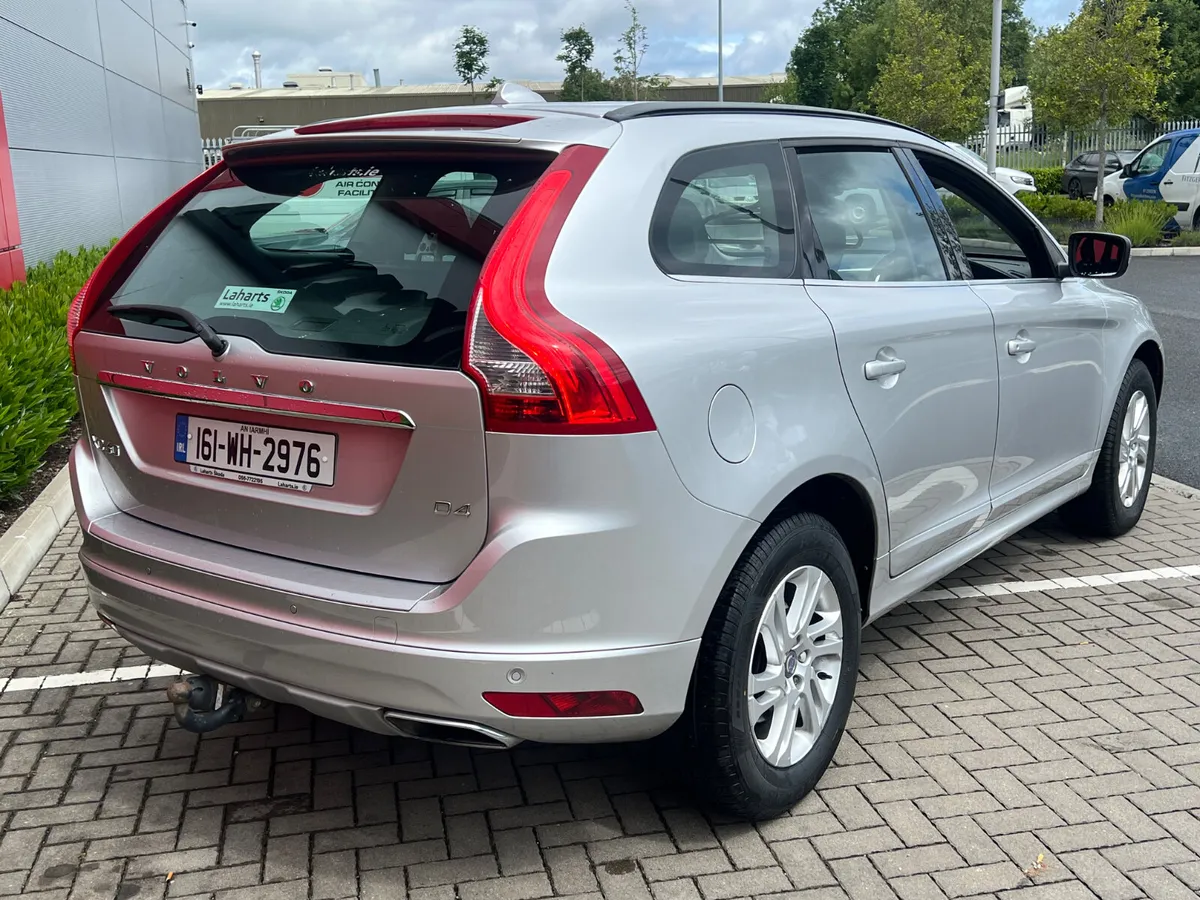 Volvo XC60 2016 FSH - Image 2