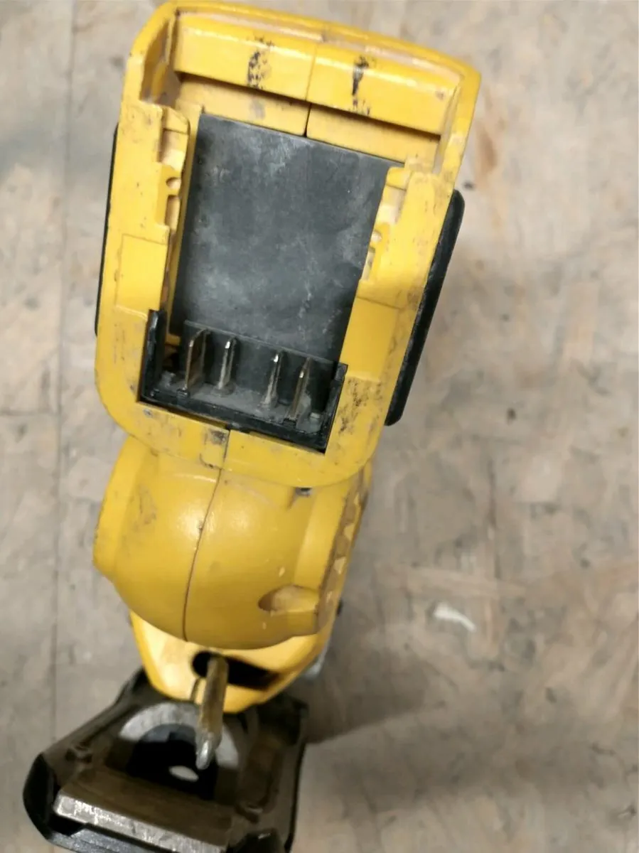 DeWalt Jig Saw DCS331 - BARE UNIT - Image 4