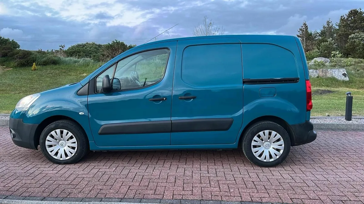 Citroen Berlingo 2011 - Image 1