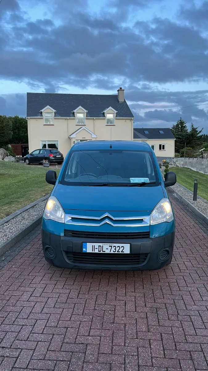 Citroen Berlingo 2011 - Image 2