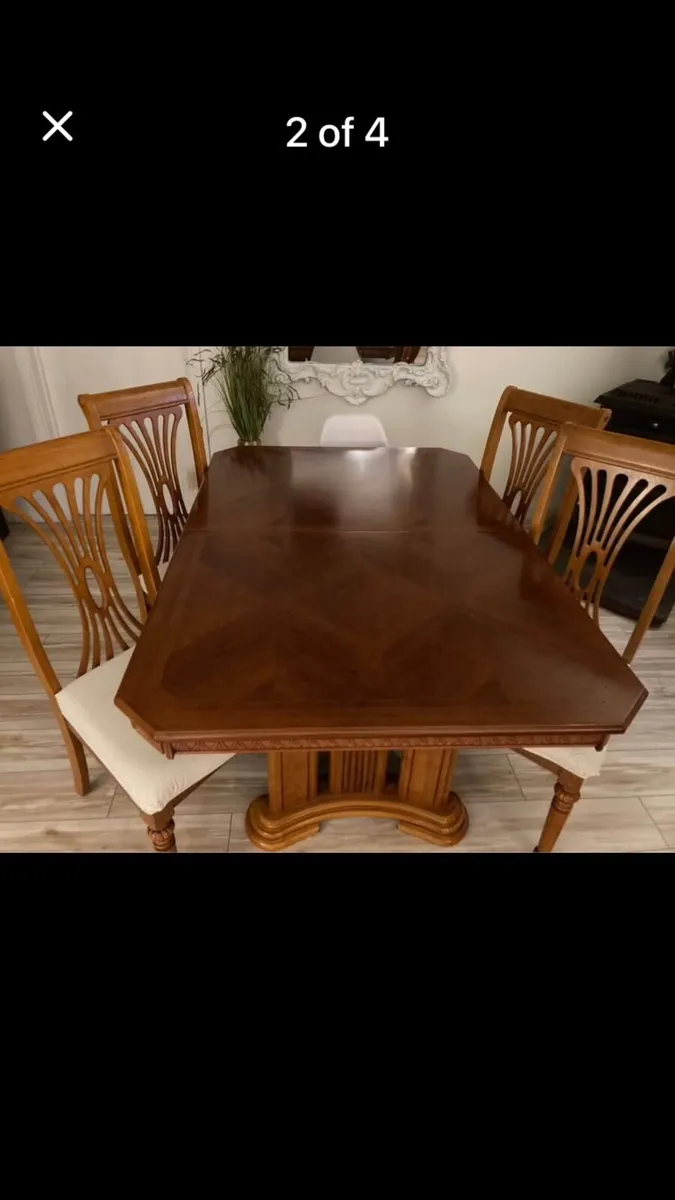 Table & 4 chairs - Image 2