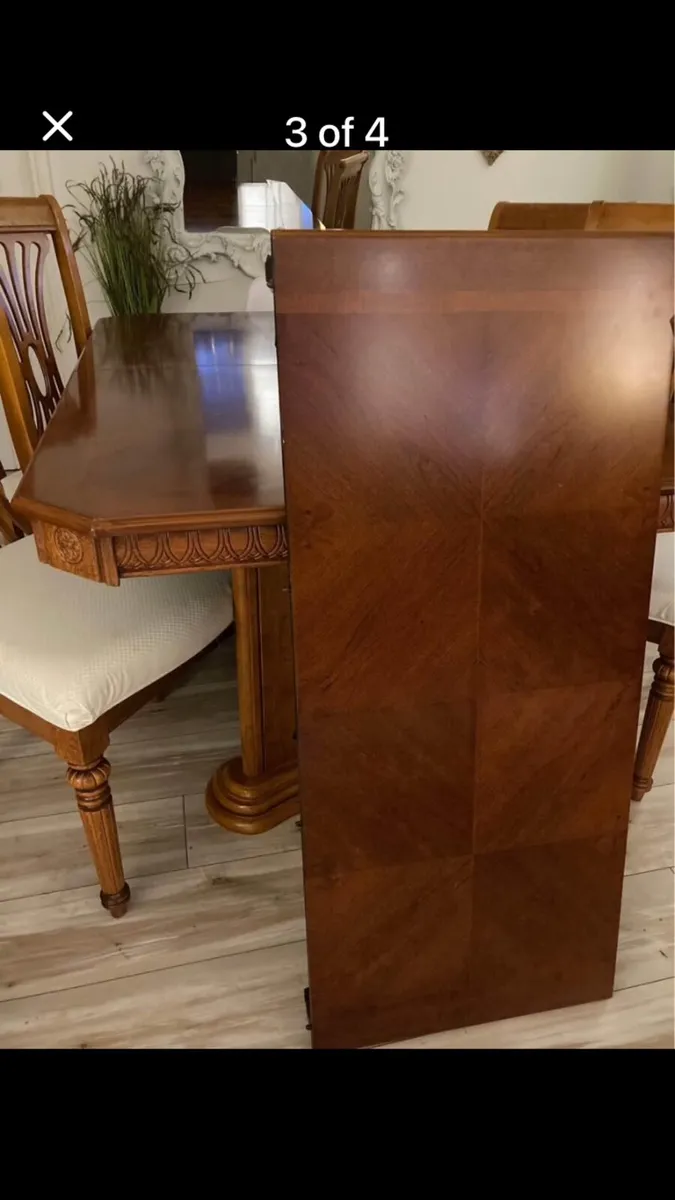 Table & 4 chairs - Image 3