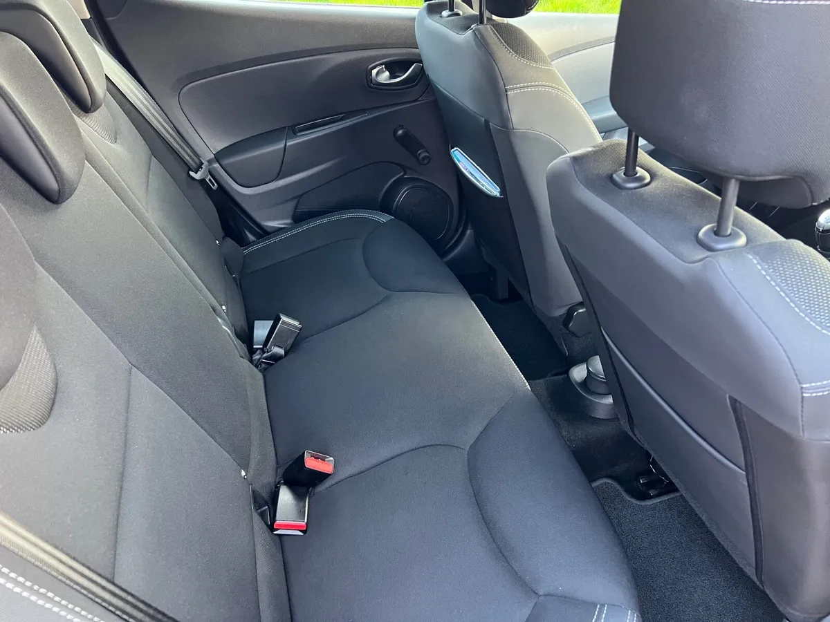 Renault Clio 2017 - Image 4
