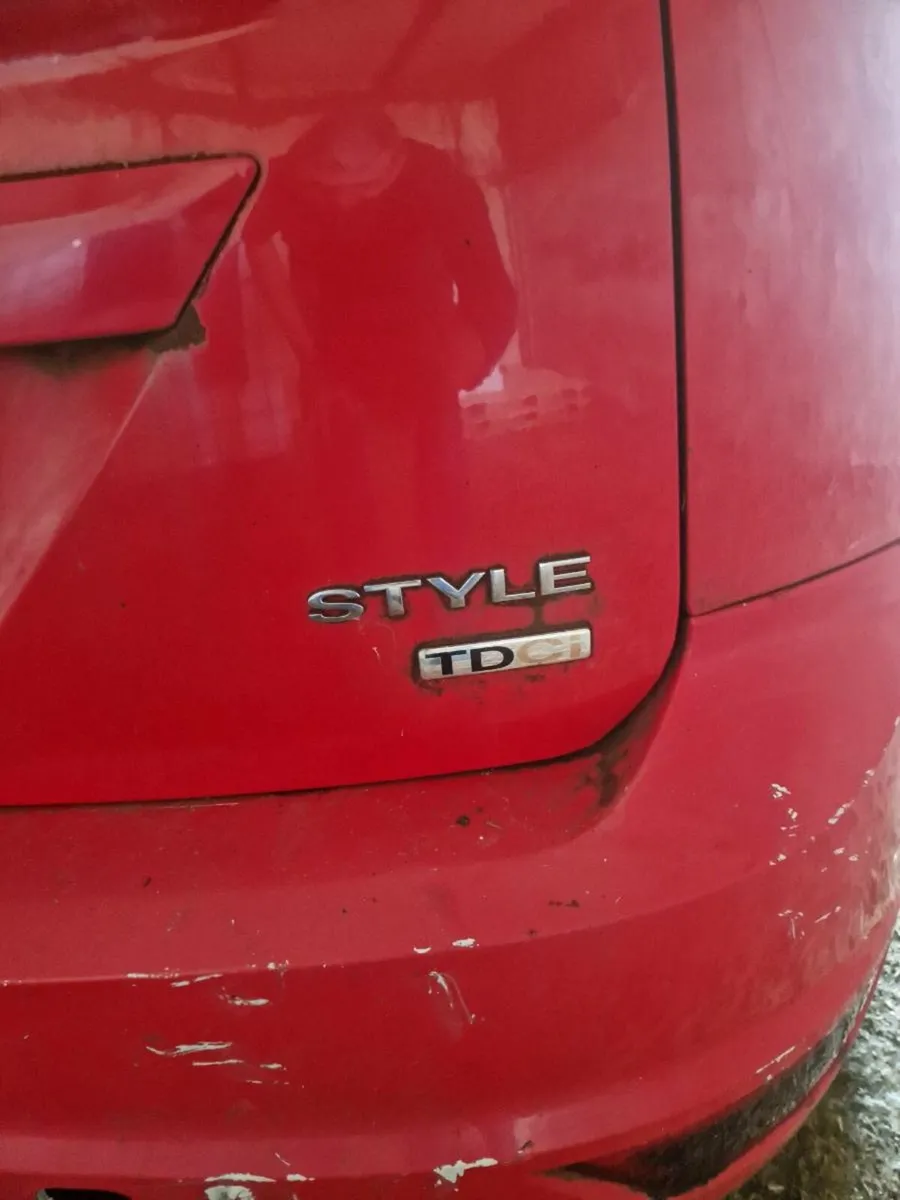 Ford focus - Image 4