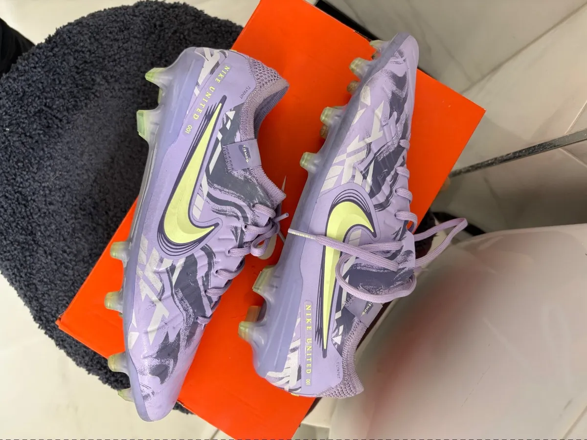 Football boots - Image 3