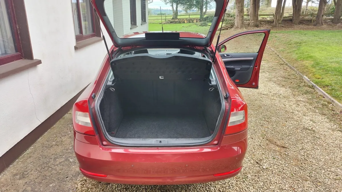 Skoda Octavia 2009 - Image 4