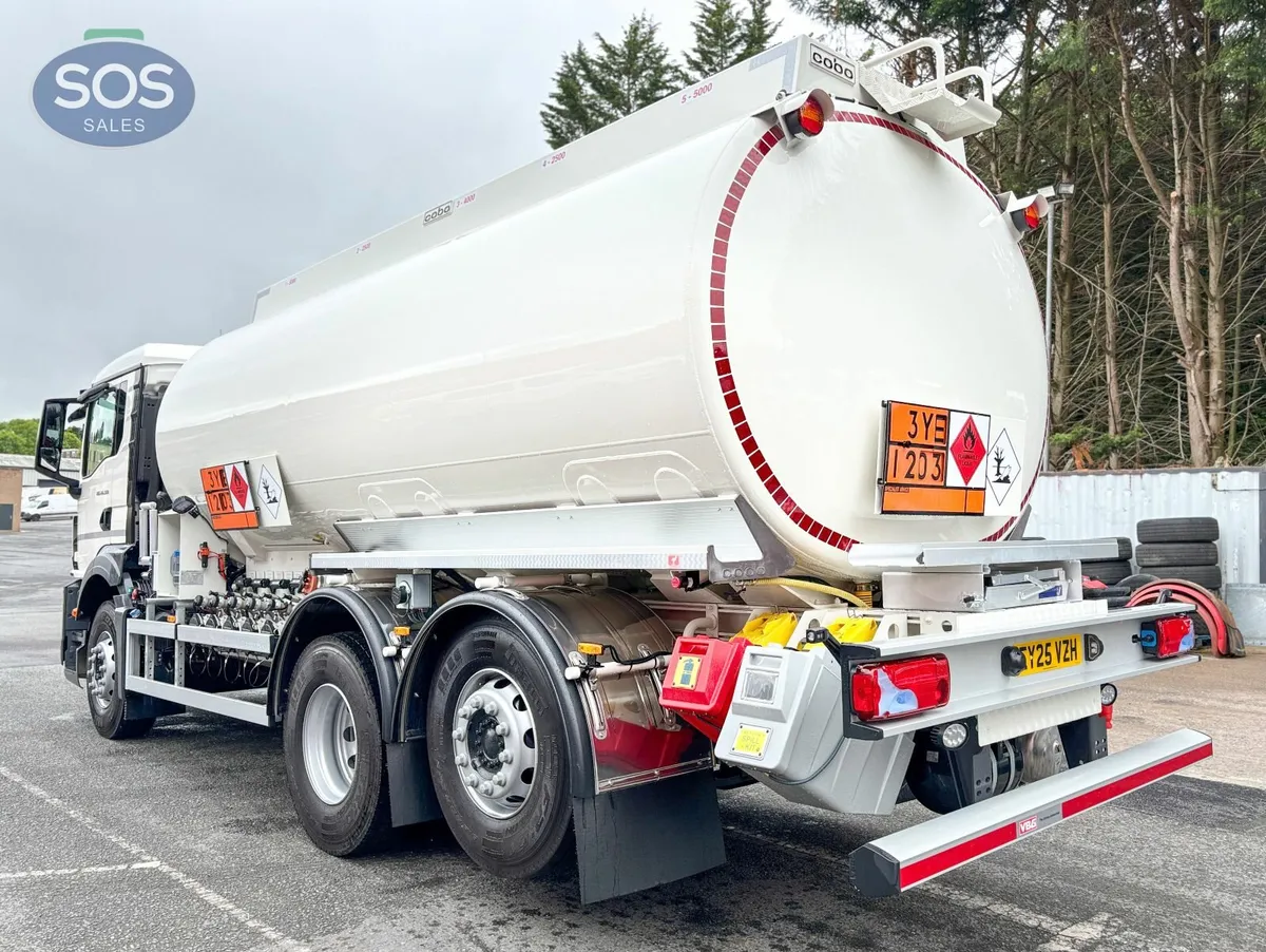 2025 MAN TGS26.330 Rigid Tanker - Image 4