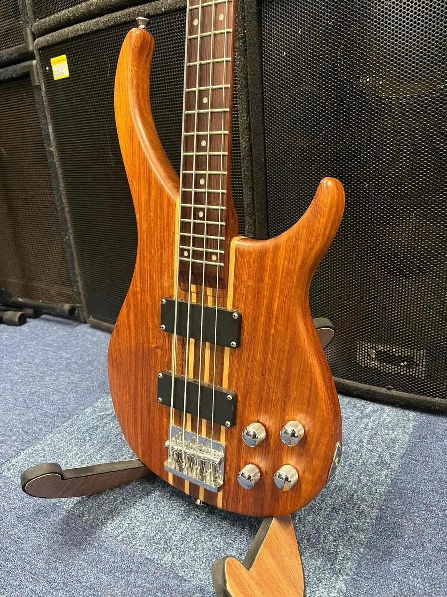 Peavey Zephyr Bass - Image 1