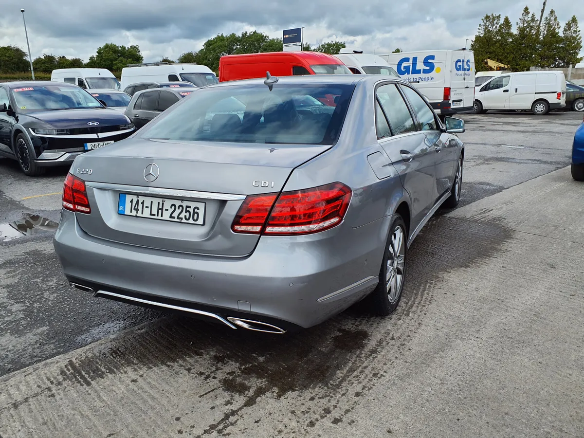 Mercedes Benz E class - Image 4