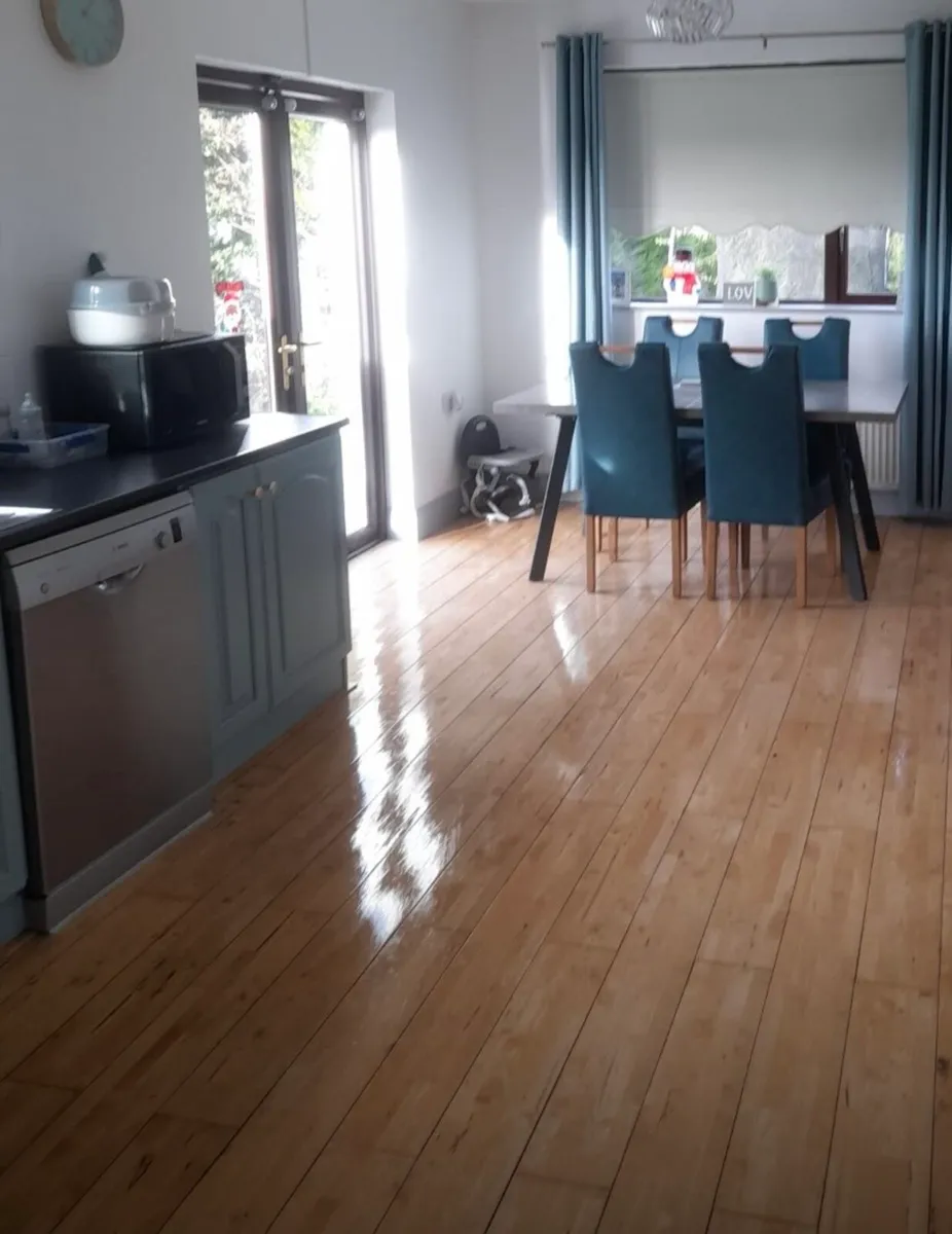 Kitchen & worktops - Image 2
