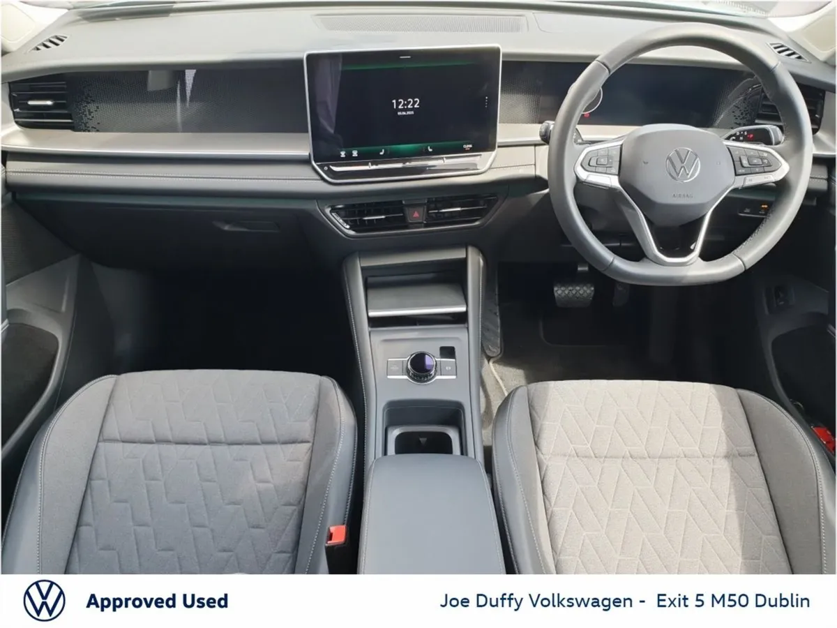 Volkswagen Tayron Edition 75 2.0tdi 150HP DSG Auto - Image 3