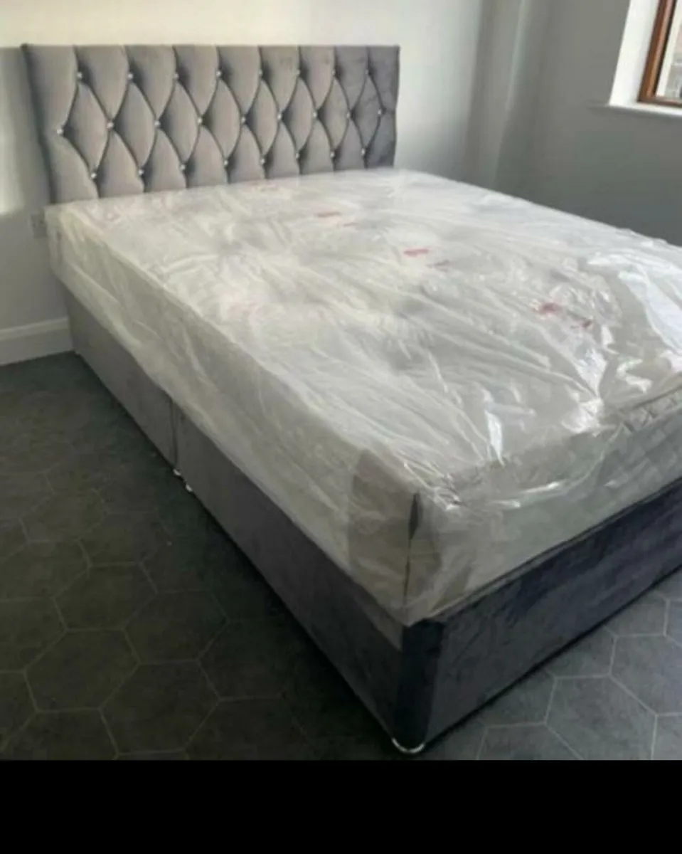 Double 4ft6 Divan Bed with Mattress included - Image 1