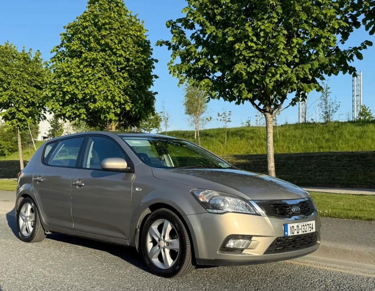 KIA CEED 1.6 Diesel 5Dr NCT 02/26 - Image 1