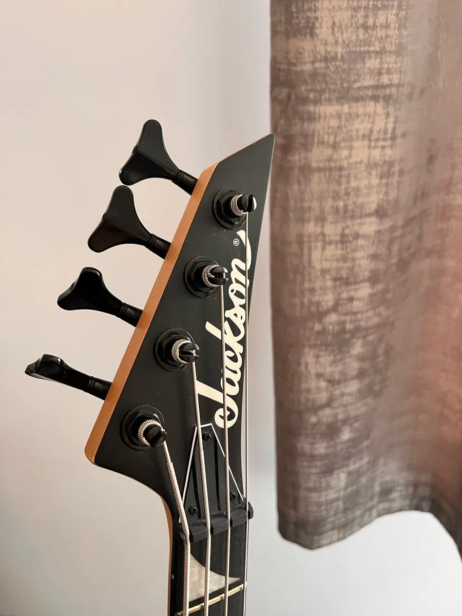 Jackson JS1X Concert Minion Satin Blk - Image 3