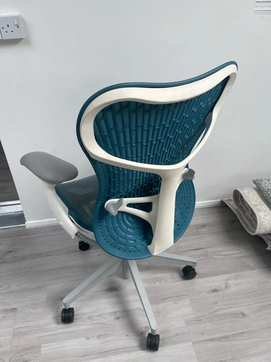 Herman Miller Mirra 2 Office Chair - Image 4