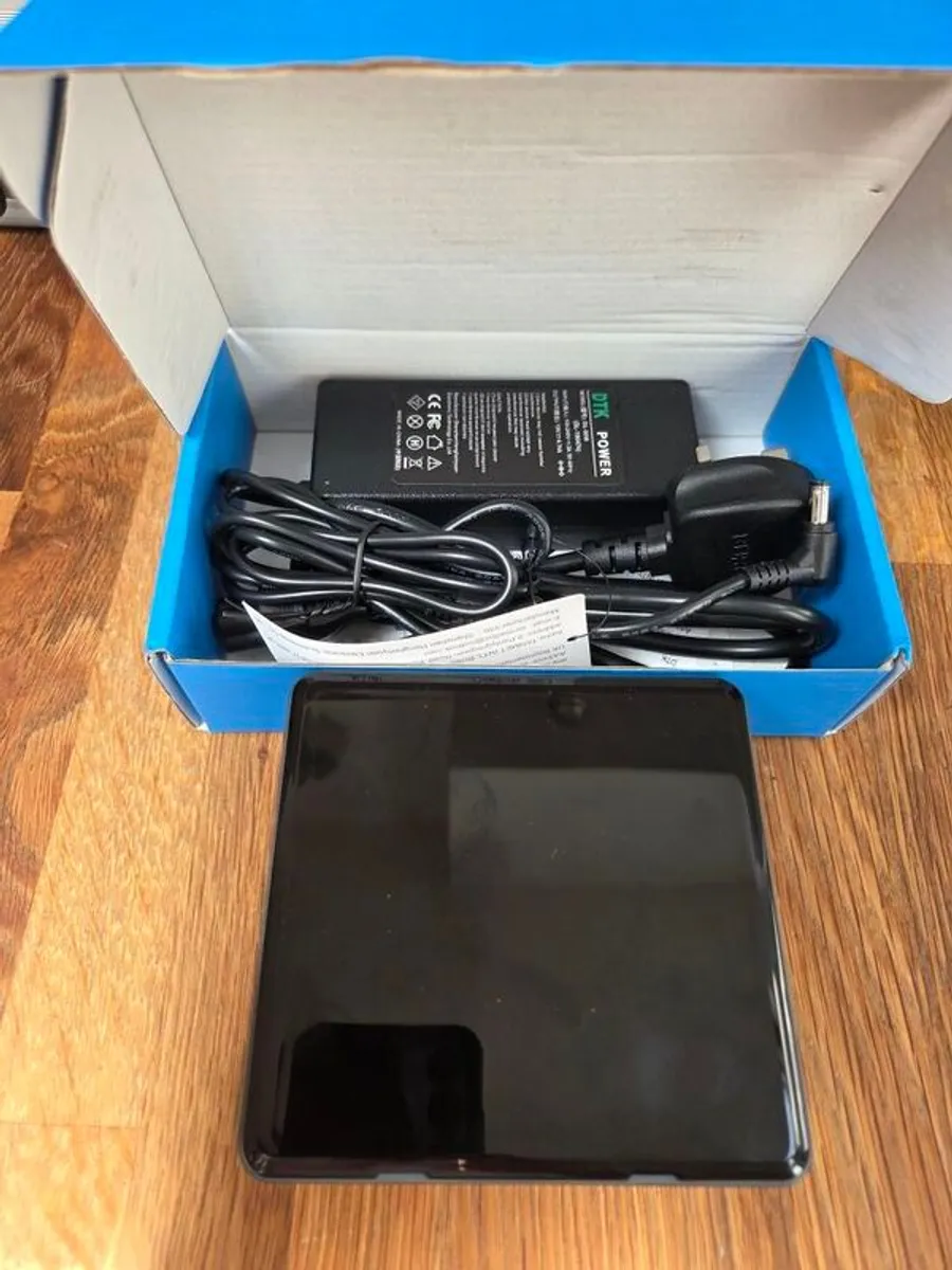 Intel NUC i7 - Image 1
