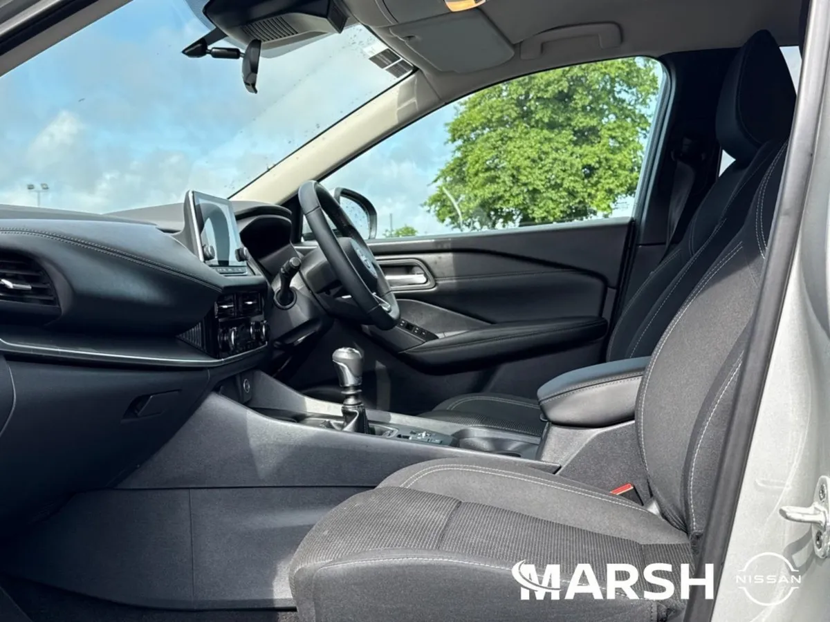 Nissan QASHQAI 1.3 PET Mild Hybrid SV - Image 4