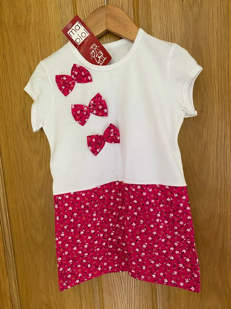 Girl’s Brand New Short Sleeve Pink & White Bow top - Image 1