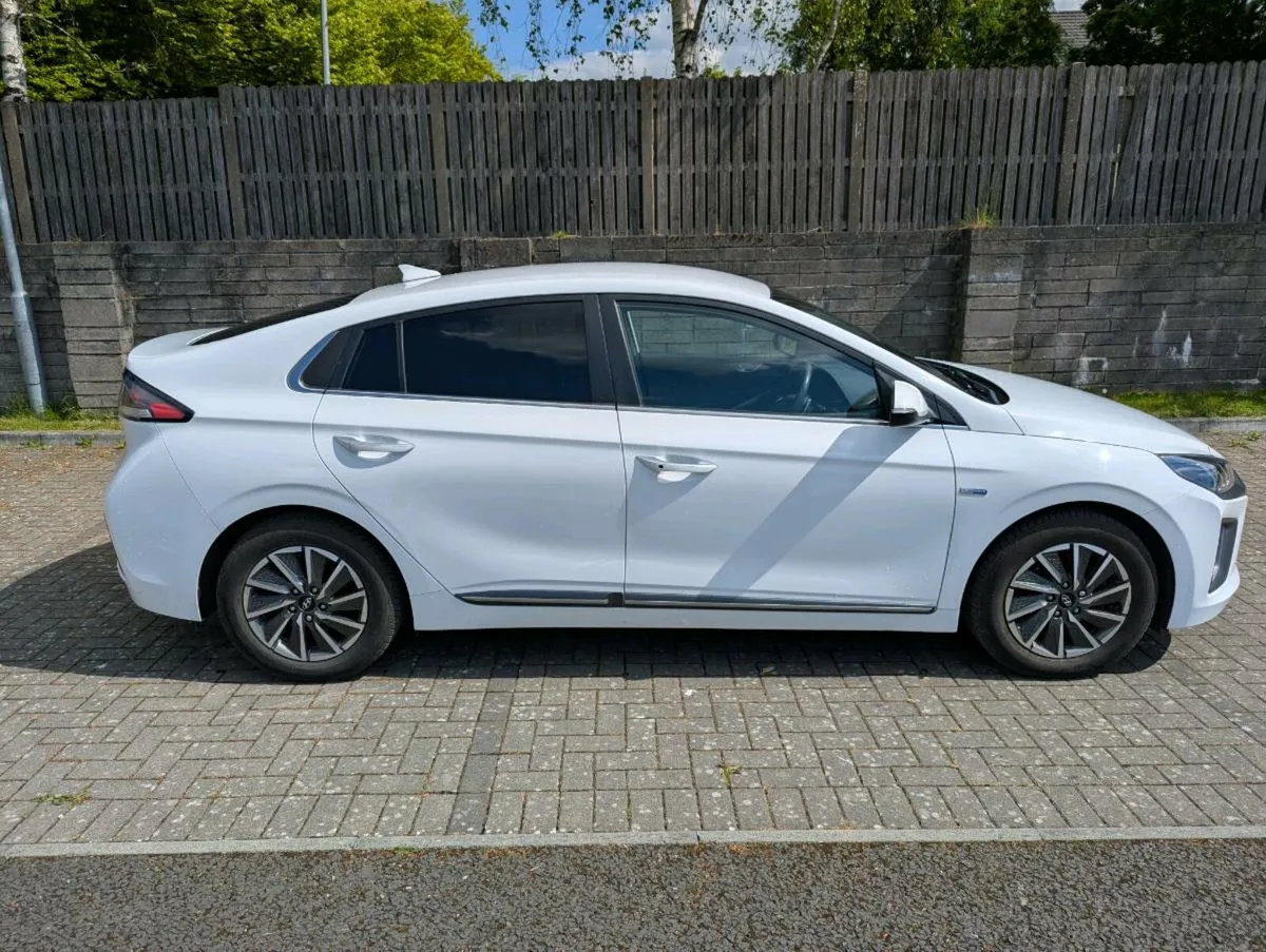 2021 Hyundai Ioniq 38kwh Premium SE (highest spec) - Image 4