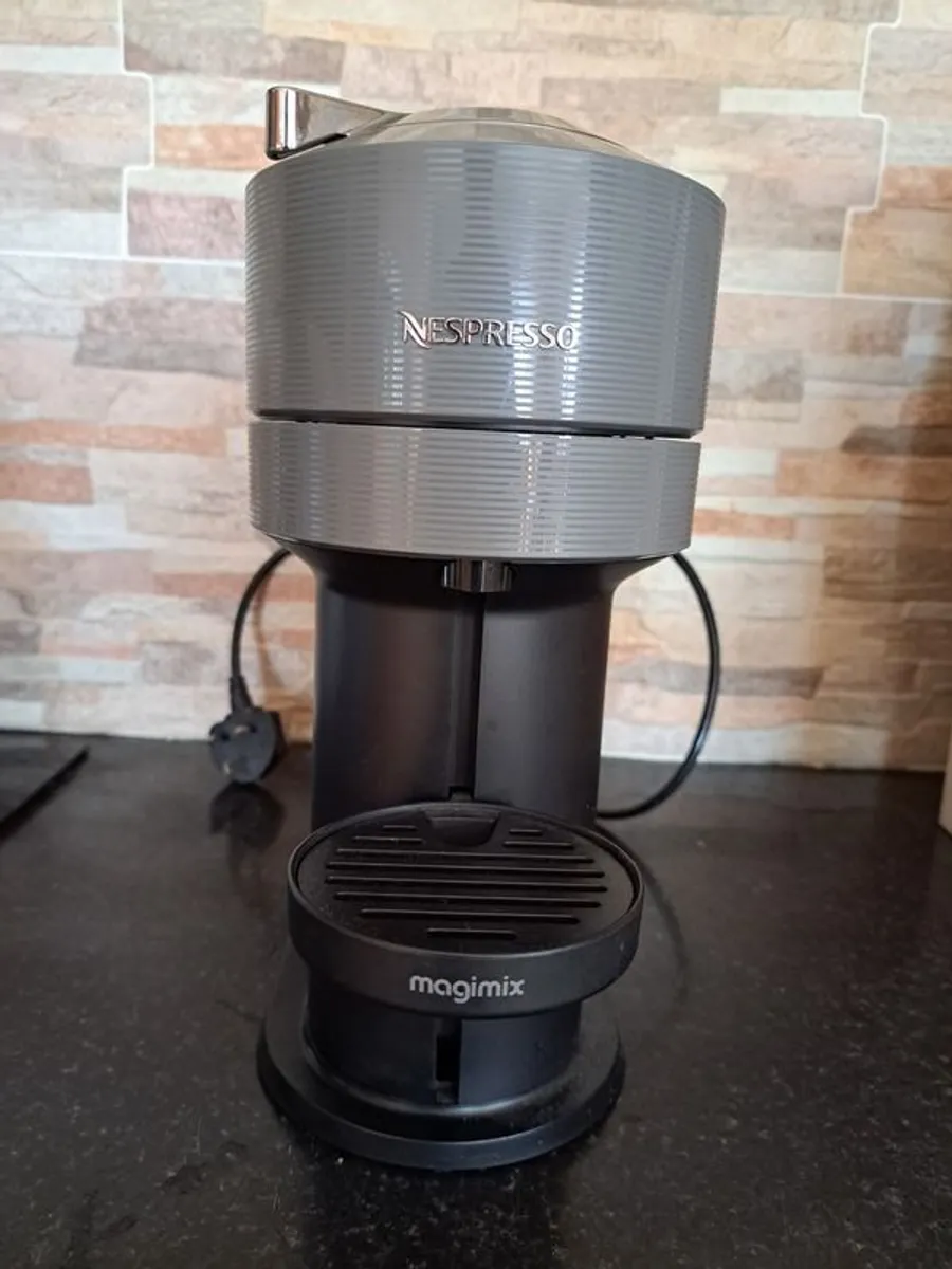 Nespresso coffee machine - Image 2