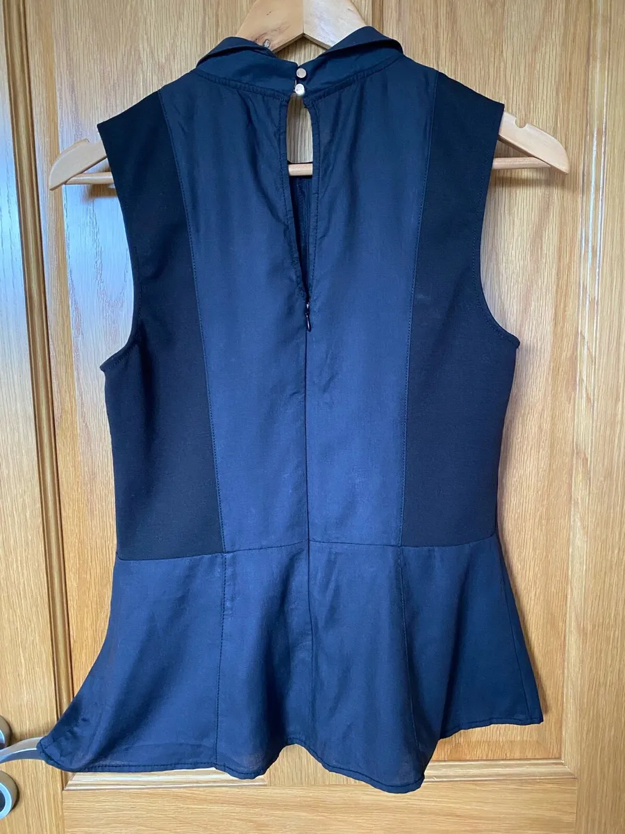 Brand new Women’s Oasis Peplum Black Top - Image 2