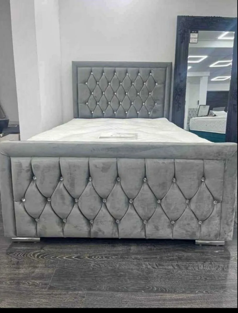 Double 4ft6 Monaco bed frame with Mattress - Image 4
