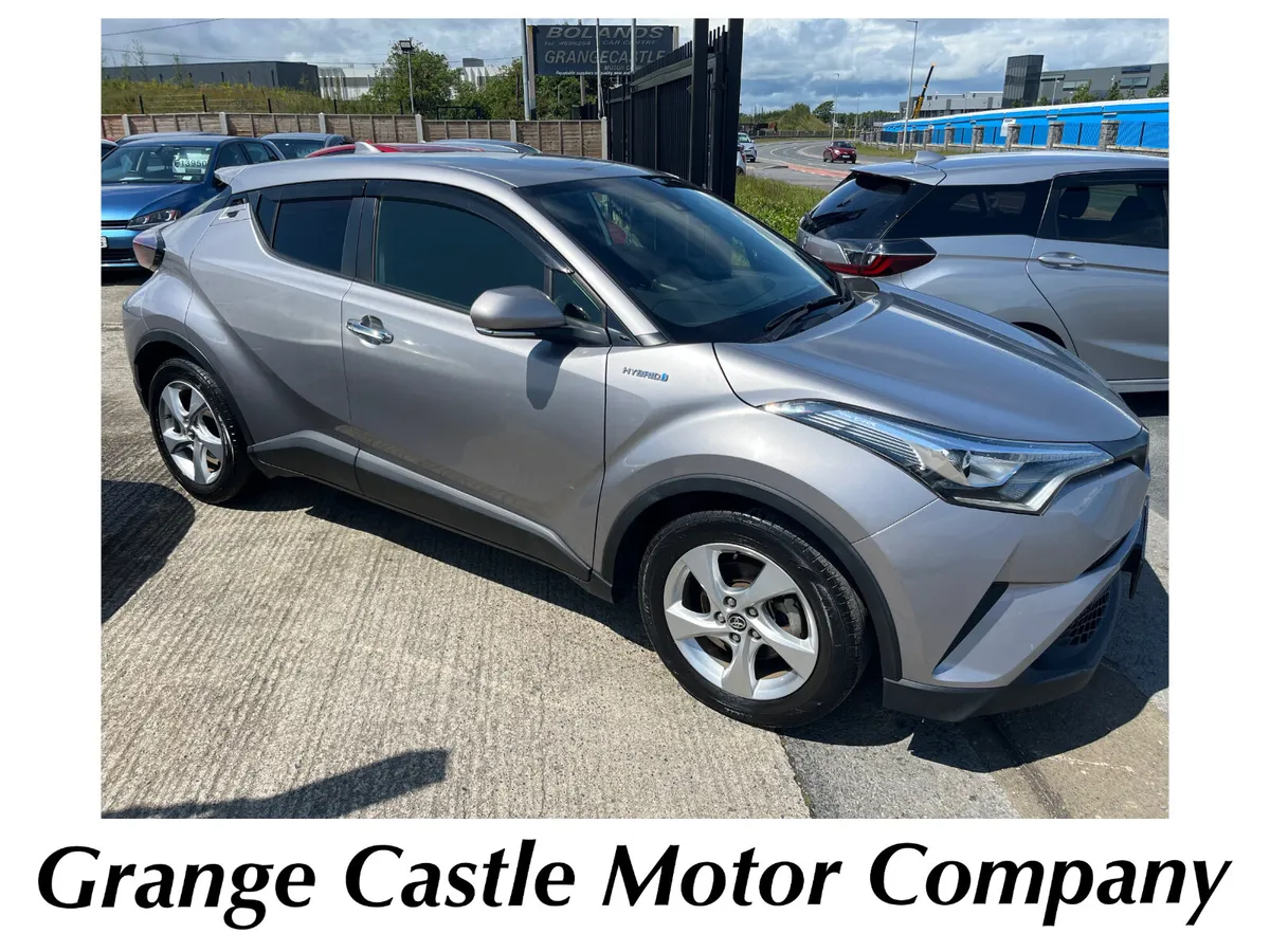 TOYOTA C-HR 2018, 1.8 HYBRID AUTO LOW KMS - Image 1