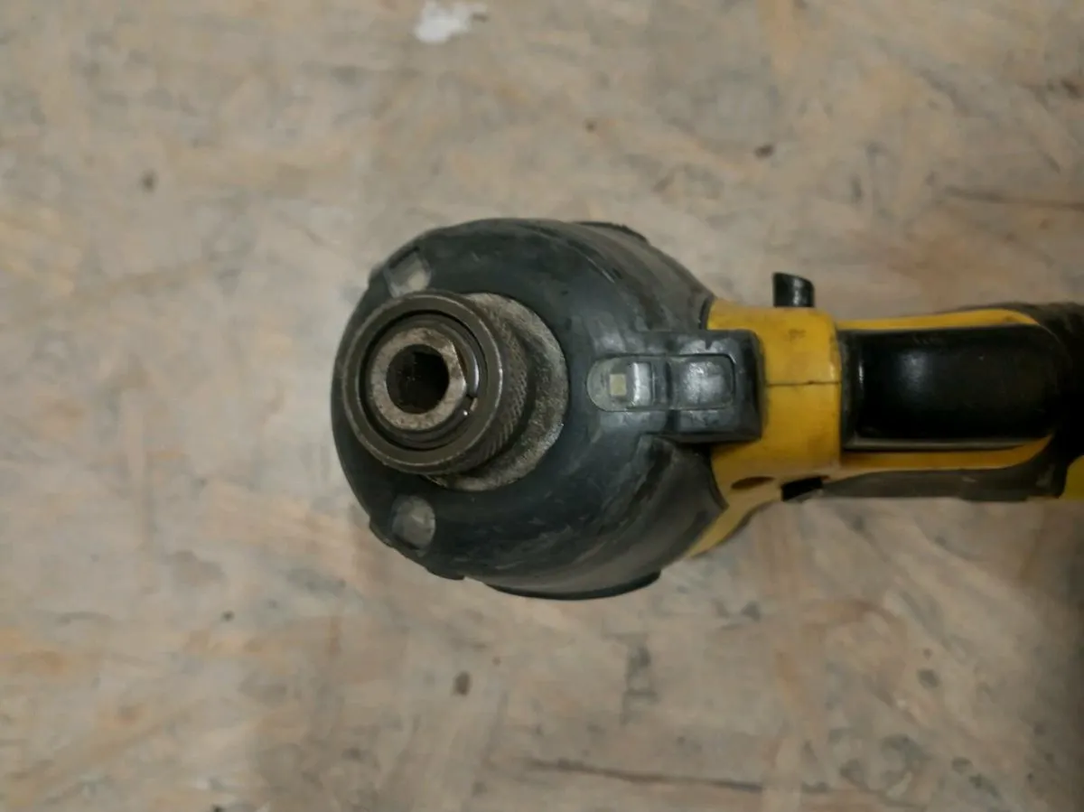 DeWalt impact Drill - Image 4