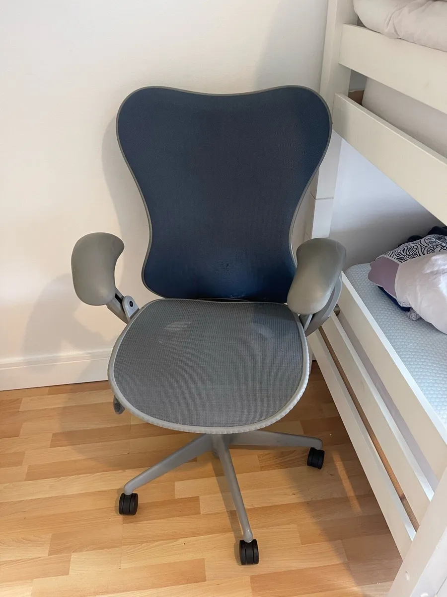 Herman Miller Mirra 1 Office Chair - Image 2