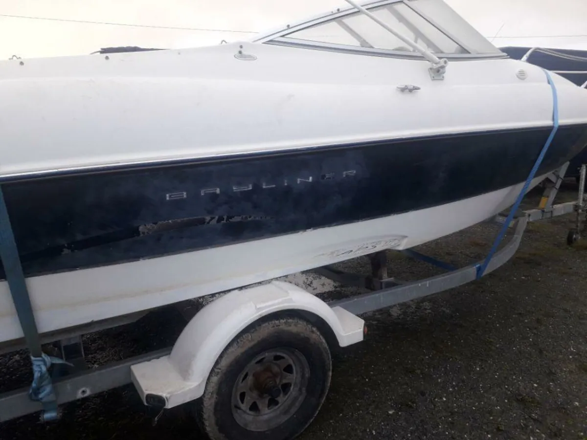 Boat  bayliner - Image 1