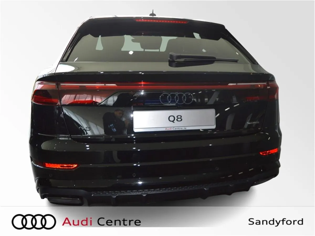 Audi Q8 60 Tfsi-e S-line Quattro Competition 490PS - Image 3