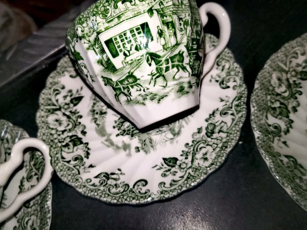 Rare green Royal Tudor Ware 20pcs - Image 3