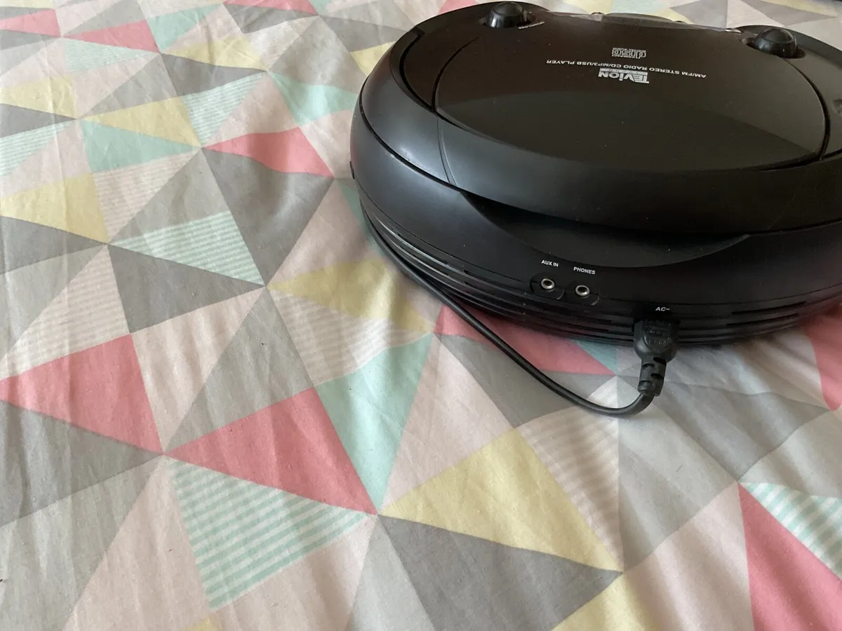 Radio & CD player - Image 4