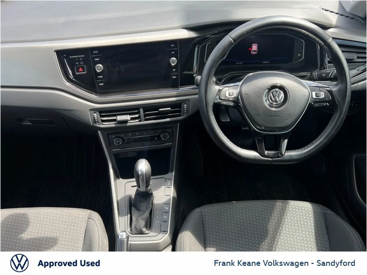 Volkswagen Polo  comfort Line  1.0 DSG Automatic - Image 2