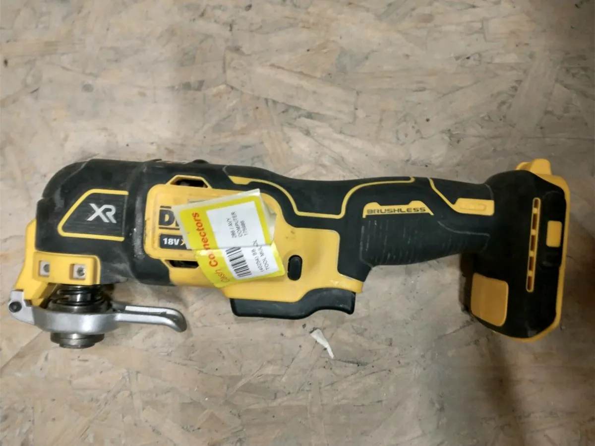 DeWalt Multi tool DCS355 Bare Unit - Image 2
